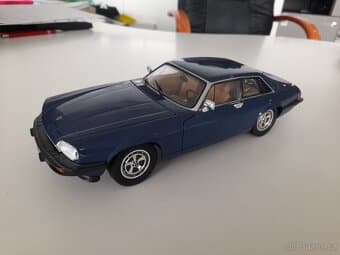 model Jaguar XJ-S Blue Road Signature 1:18