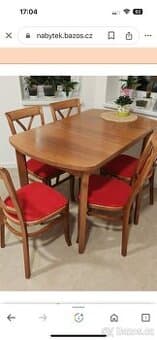Rozkládací stůl TON z masivu a židli TON