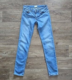 Krásné jeans Gant vel. XS