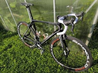 Prodám silniční karbonové kolo Di2