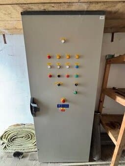 Rozvodová skříň k zasnezivani