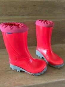 krásné GUMÁKY v.25-26, zn. MUFLON