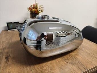 Nádrž na Jawa 175/ 356