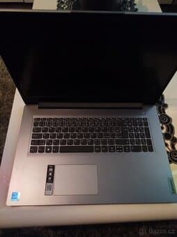 Prodám Lenovo notebook