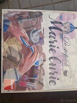 HRA PO STOPÁCH MARIE CIRIE