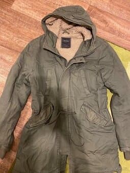 Kabátek vel. S Daruji