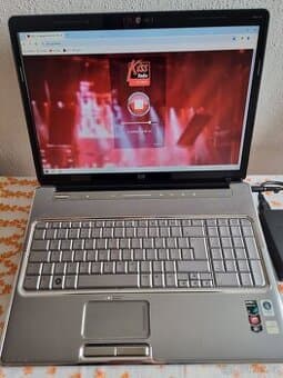 Prodám krásný stříbrný 17,3 notebook HP dv7-1105eg viz foto.