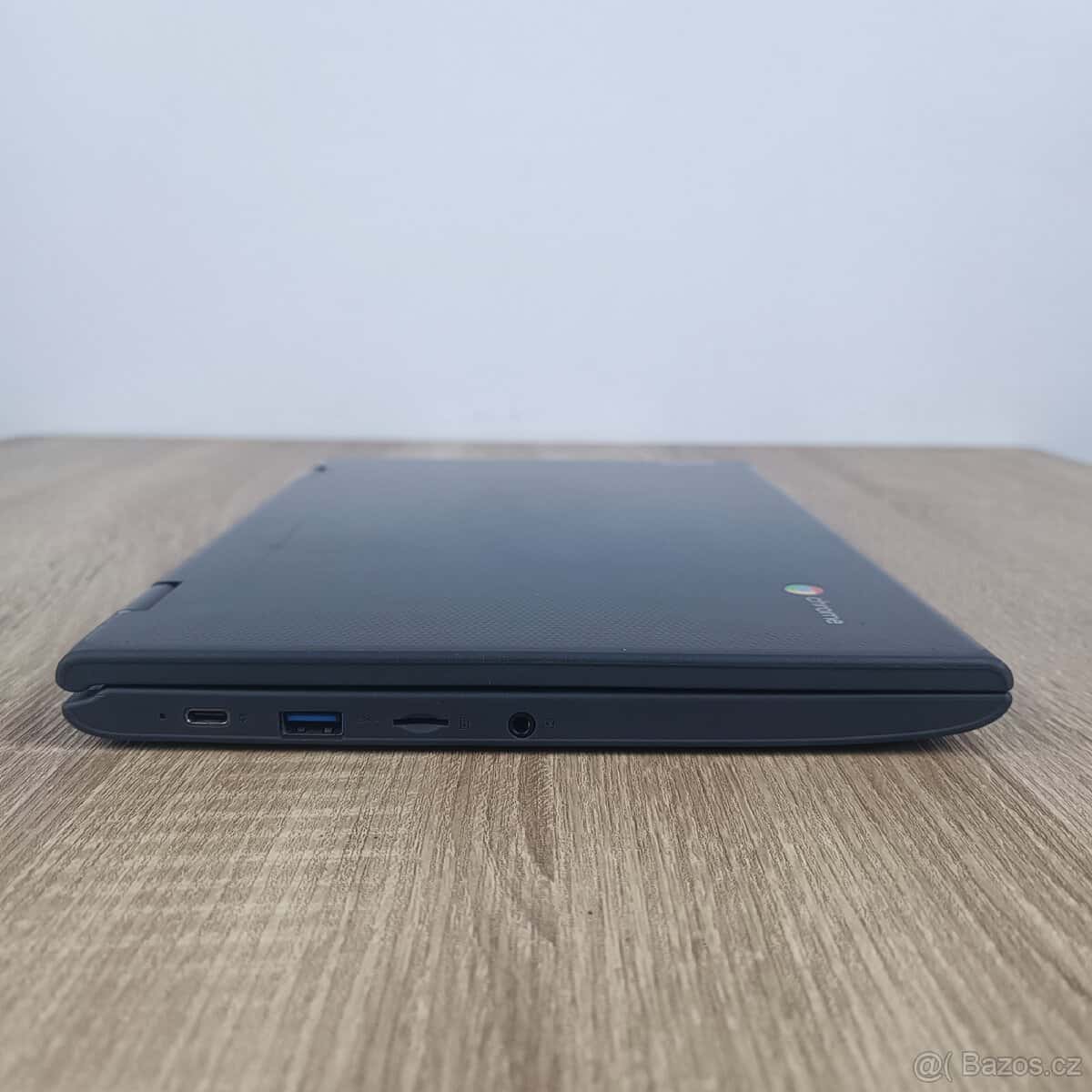 Dotykový Notebook Lenovo 5