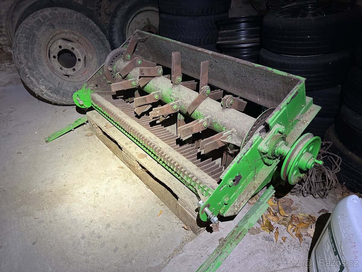 Drtič slámy E-514 1