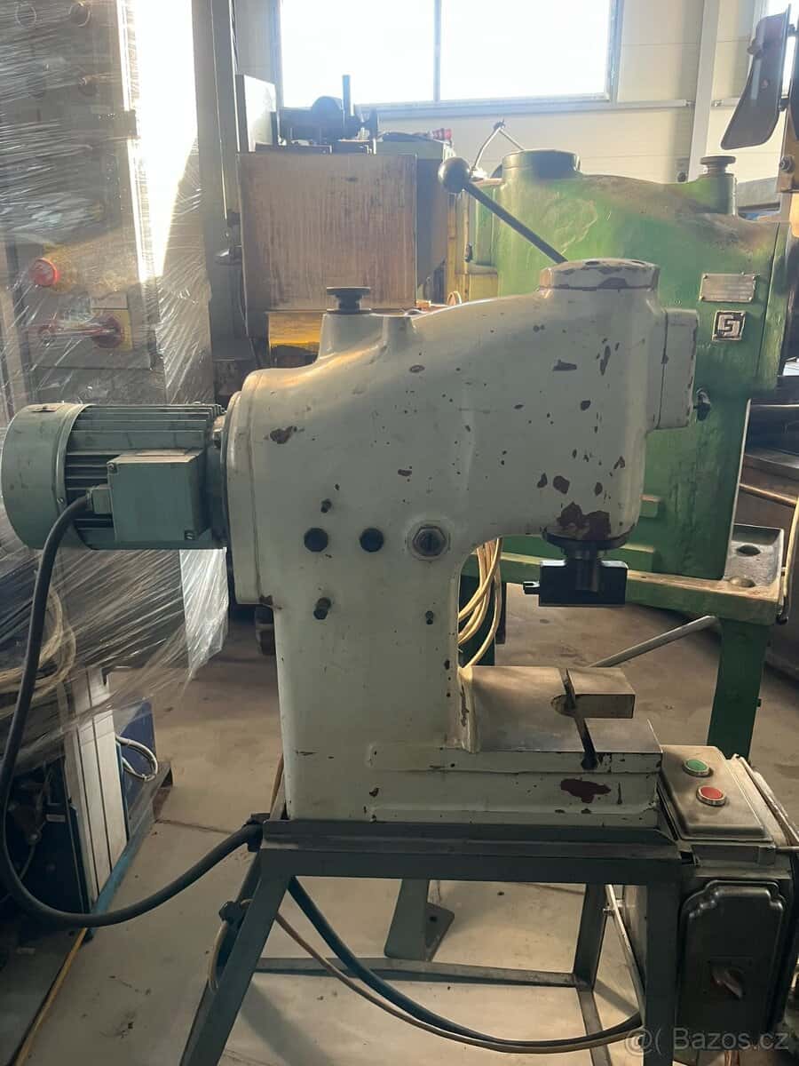 Lis hydraulický CDC 2-7 1