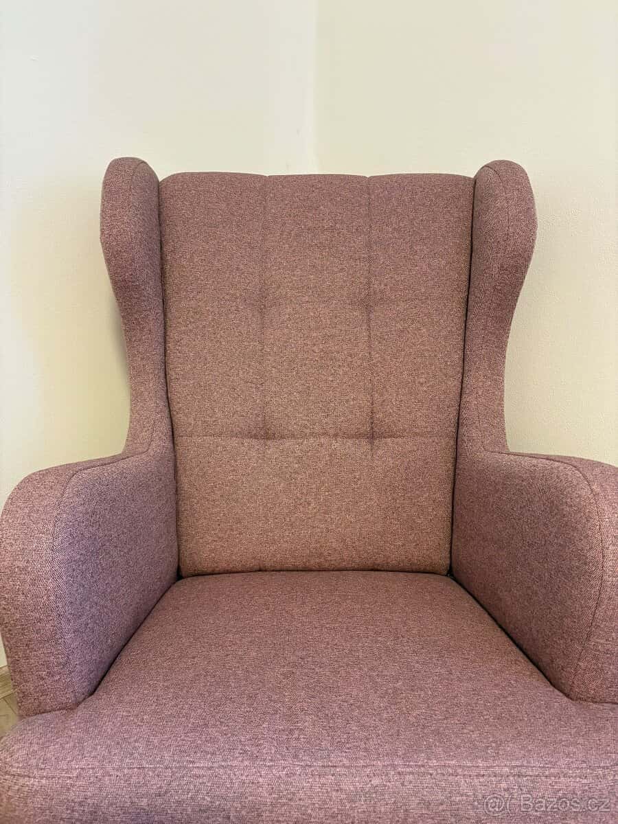 Křeslo ušák 3
