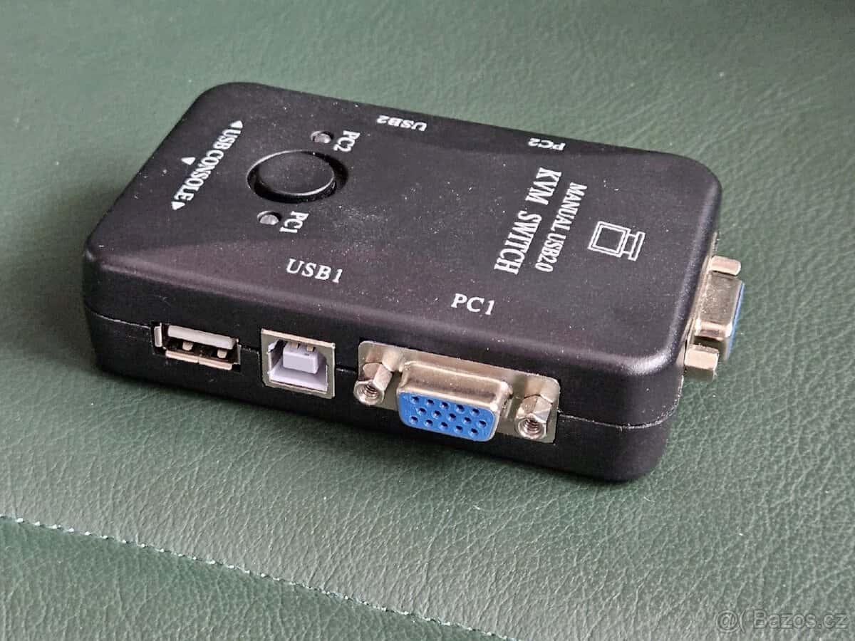 KVM USB Switch - přepínač pro 2 PC 3
