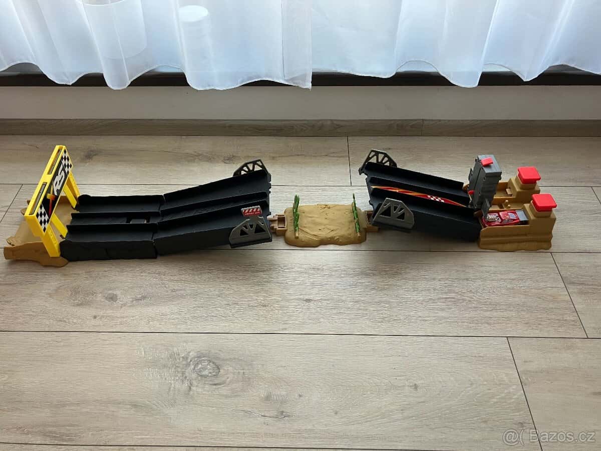 Dráhu blesk McQueen 2