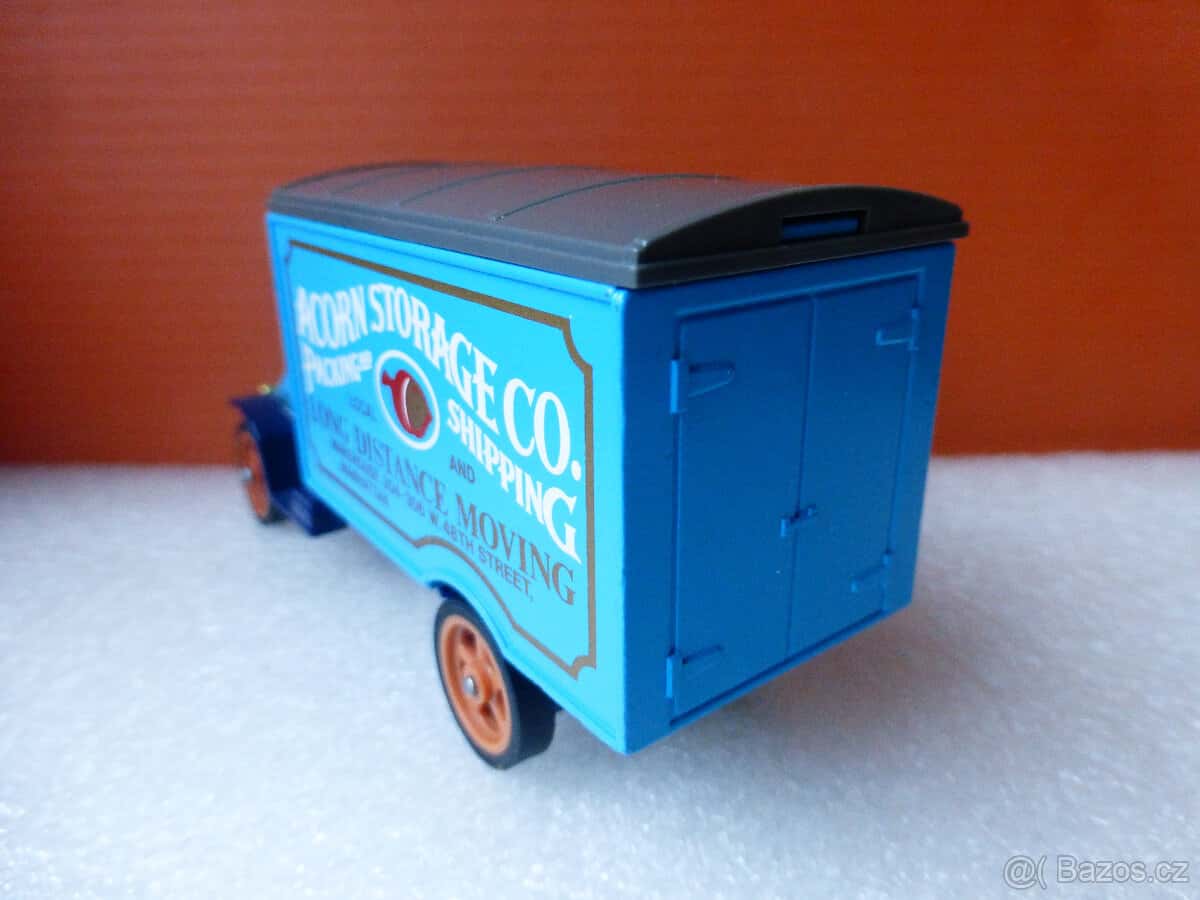 modely Matchbox yesteryear 8. 5