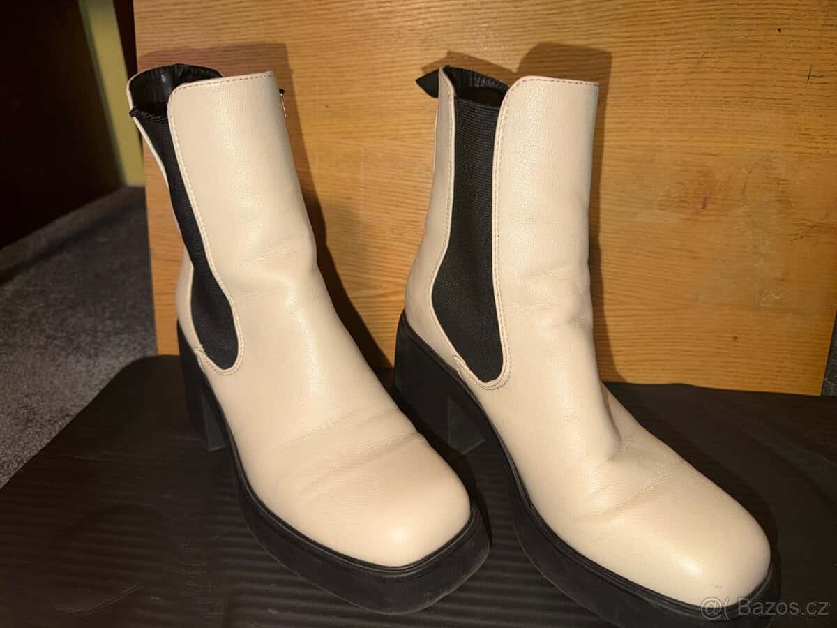 Boty značky Baťa 1