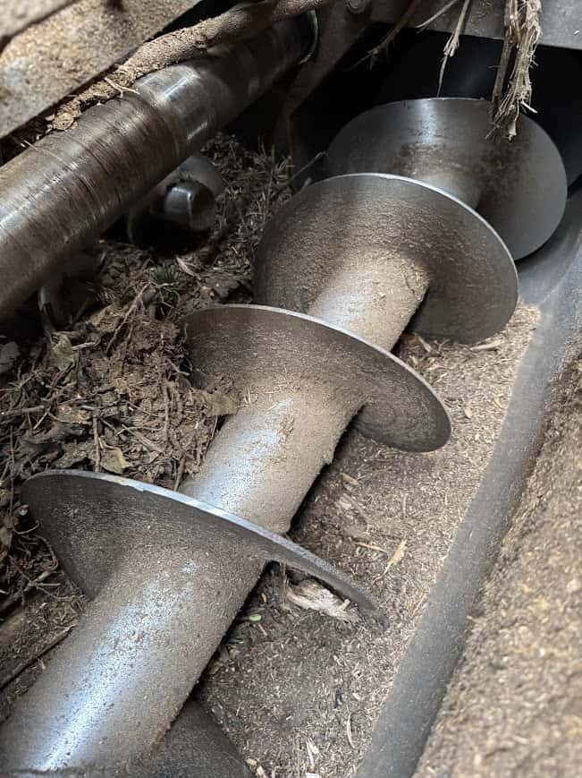 Štěpkovač jenz 561 + Valtra 353S 5