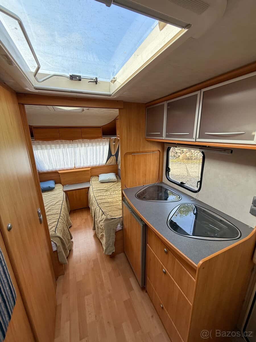 Adria Adora 472LU- předstan 10