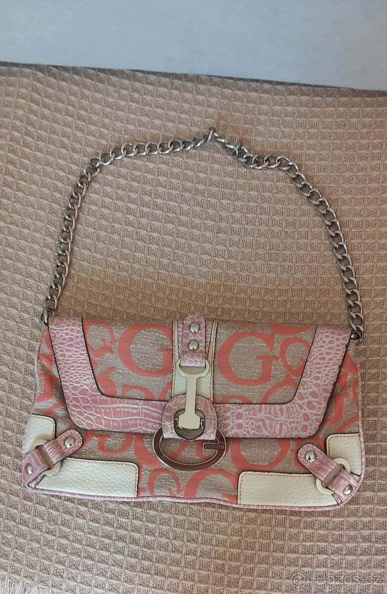 Kabelka GUESS 1