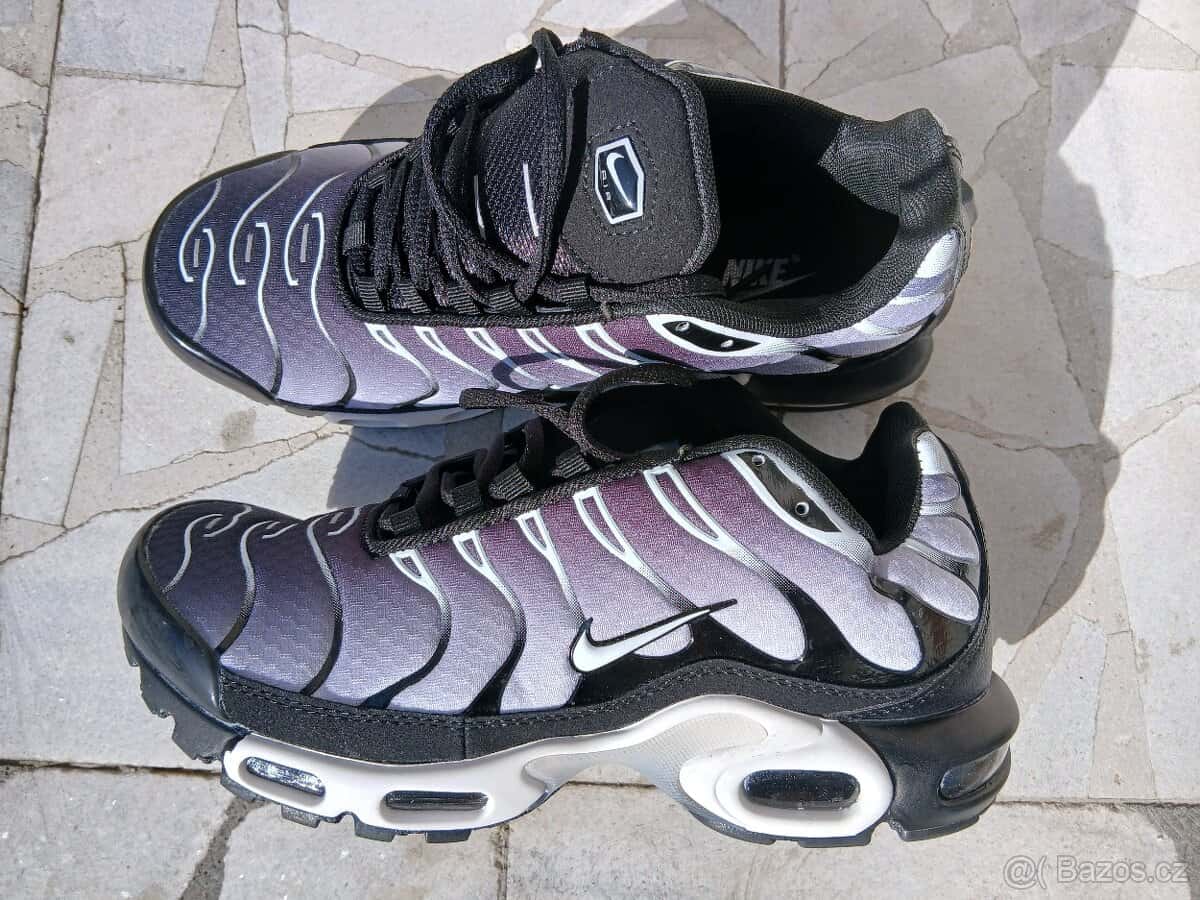 Nike Air Max Plus 1