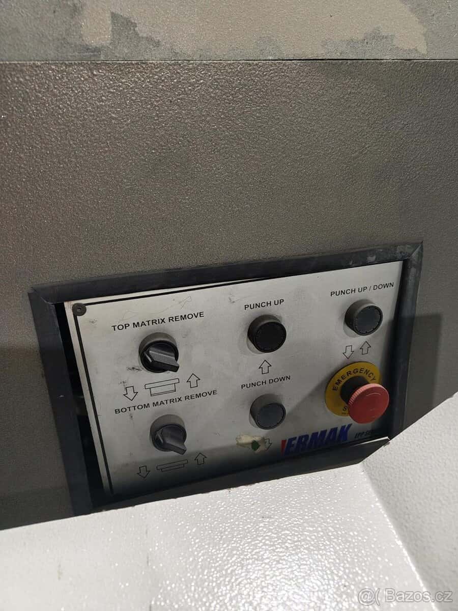 Vysekávací lis ERMAK CPP 1270x30 (7963) 7